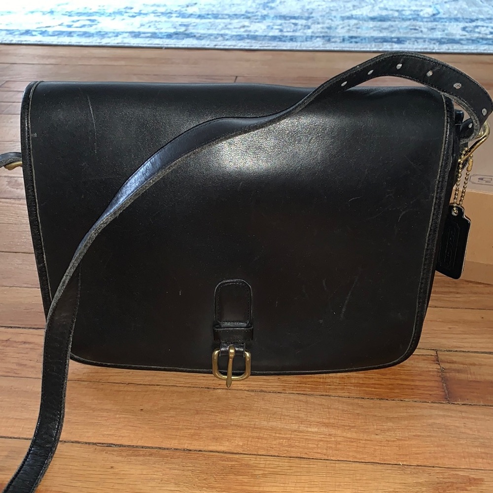Coach black vintage leather bag with belt clip